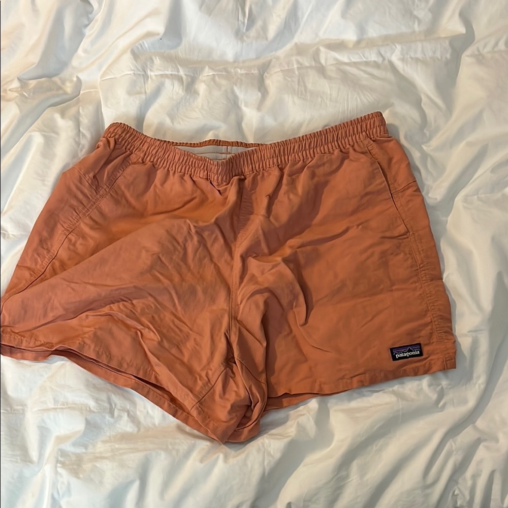 Women Patagonia baggies 5”